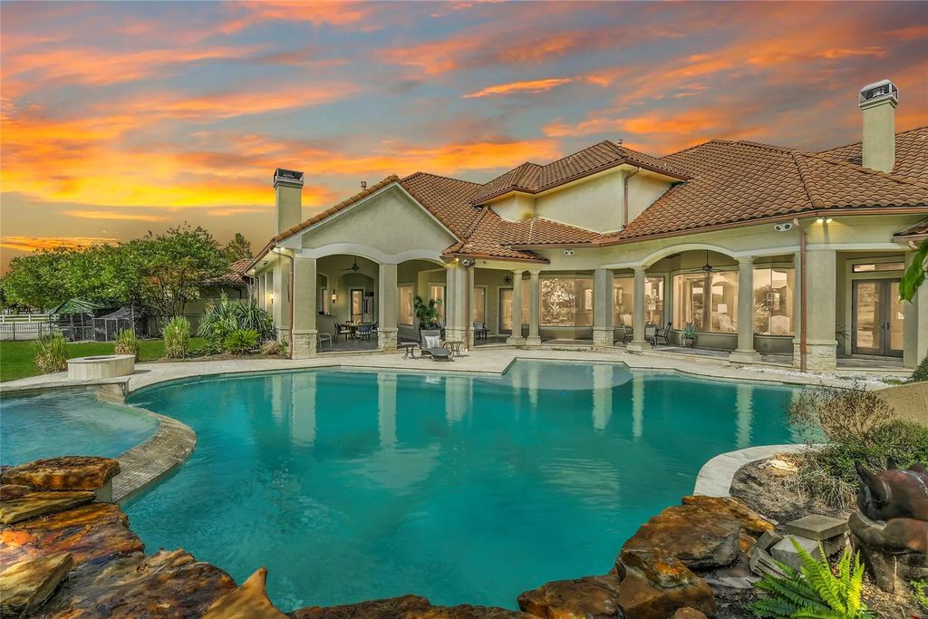 17111 Saddle Ridge Pass, Cypress