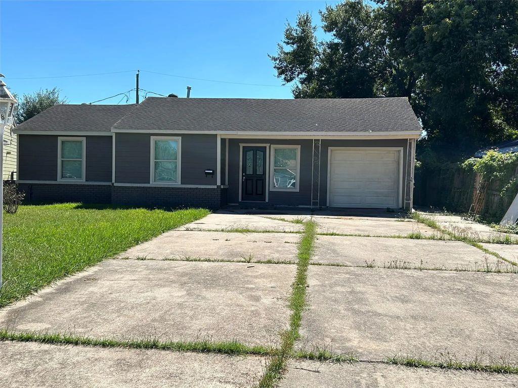 1108 Redbud Circle, Pasadena