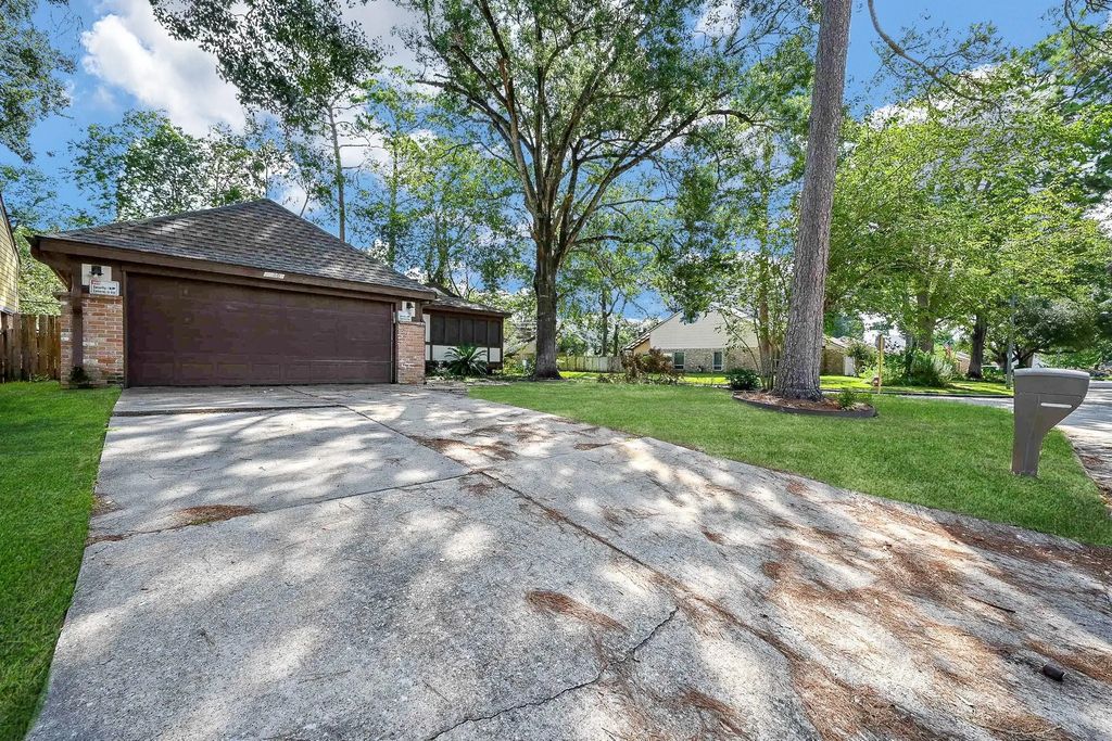 17306 Beaver Springs Drive, Houston