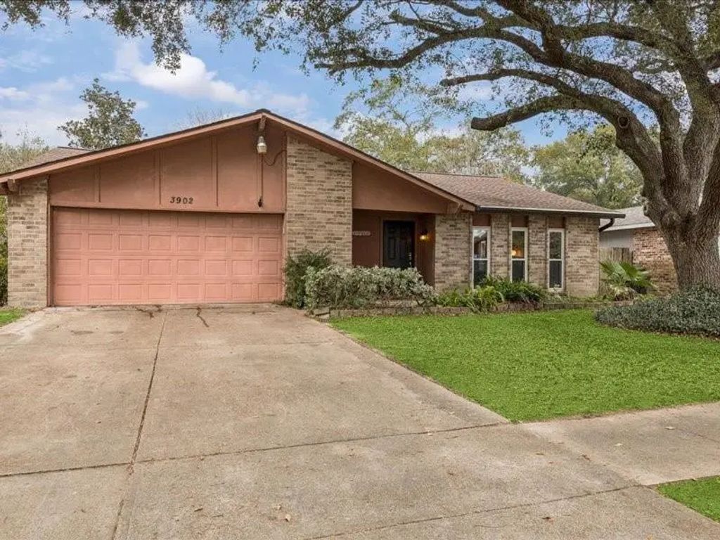 3902 Broken Elm Drive, Spring