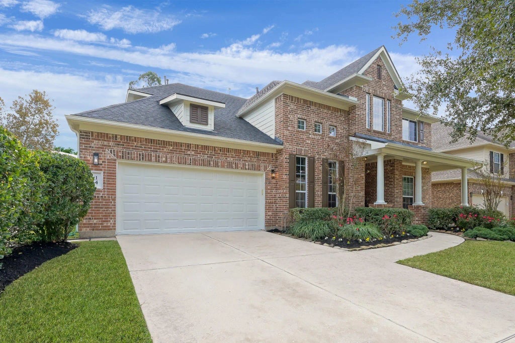 14 Winsome Path Circle, The Woodlands