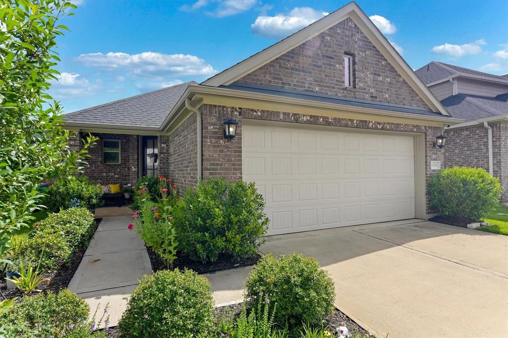 31231 Albany Brook Lane, Hockley
