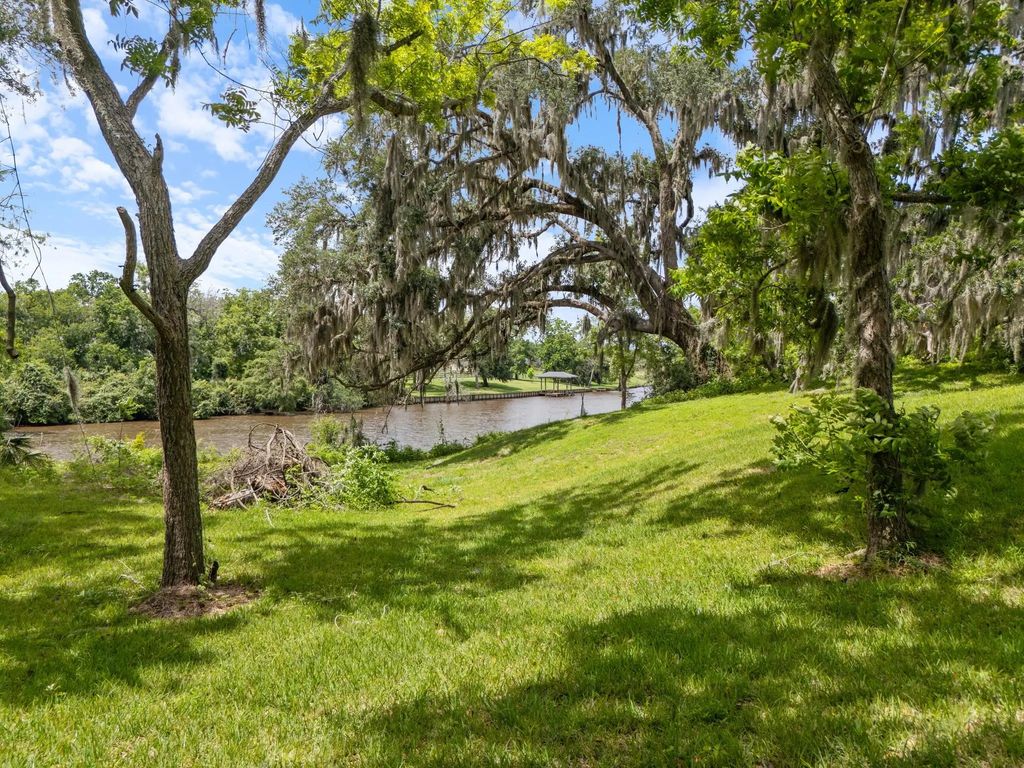 4610 Fm 522 Road, Brazoria