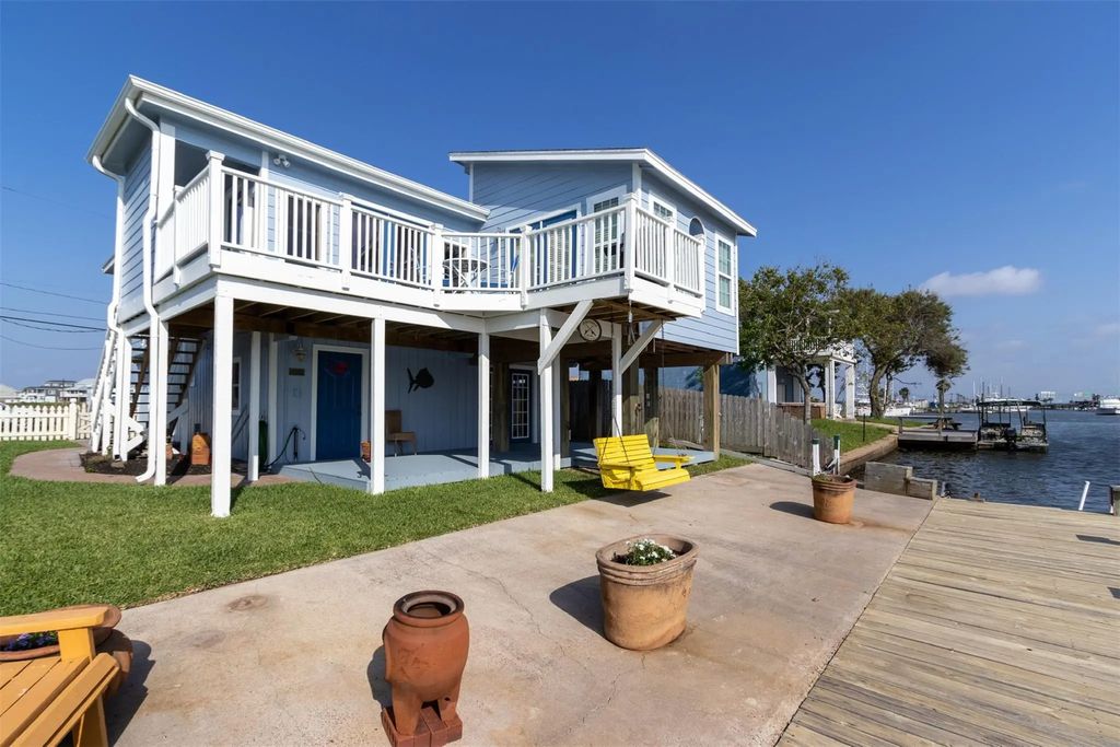 710 91st Street, Galveston