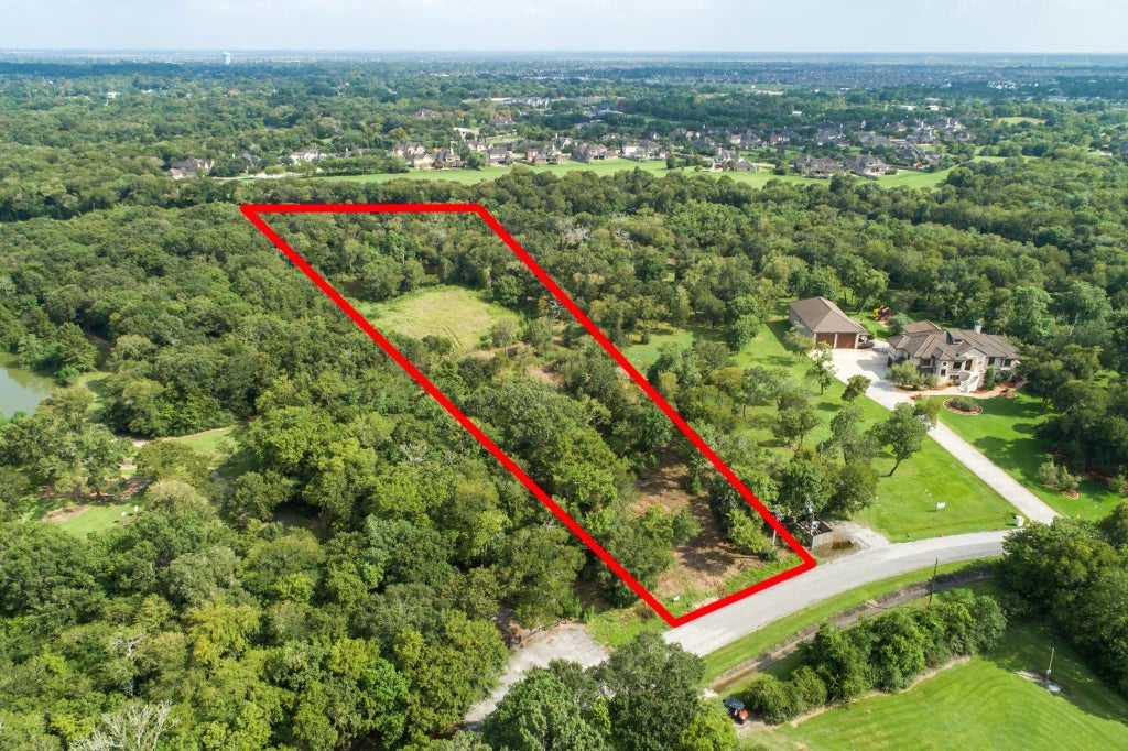 2416 Airline Drive, Friendswood