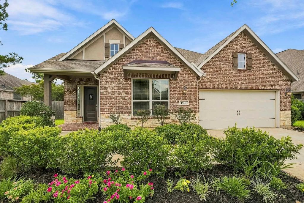 1503 Graystone Hills Drive, Conroe
