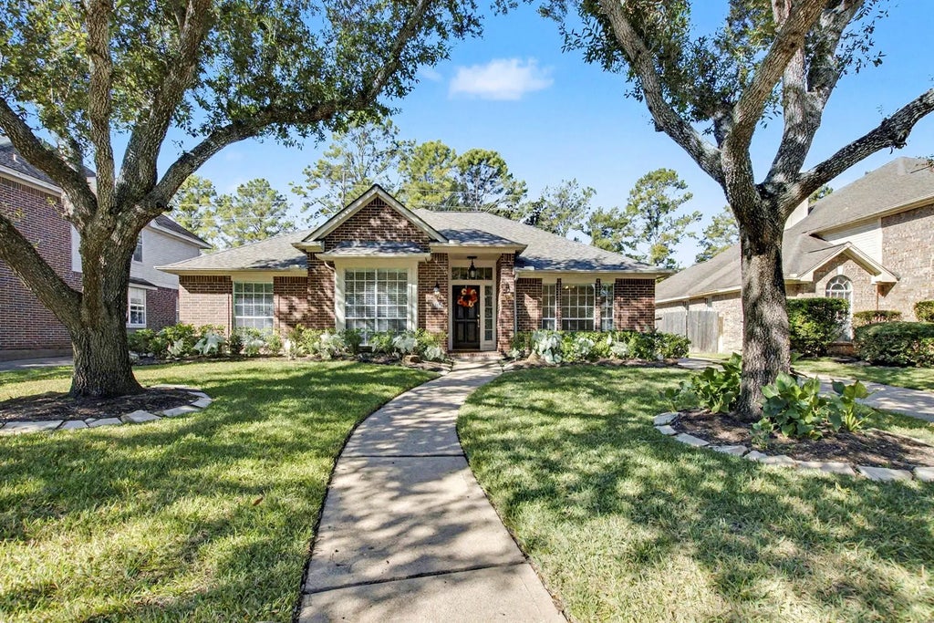 1102 Hathorn Way Drive, Houston