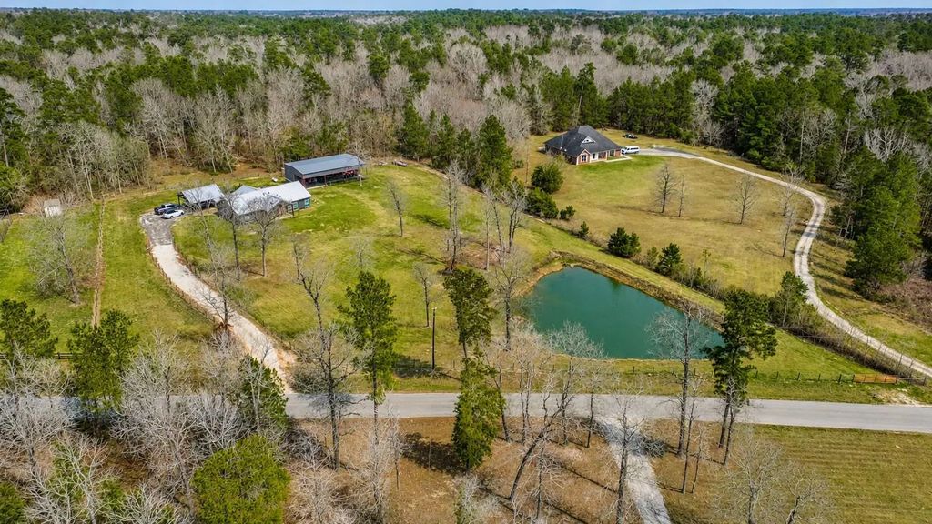 840 Horace Bonds Road, Livingston