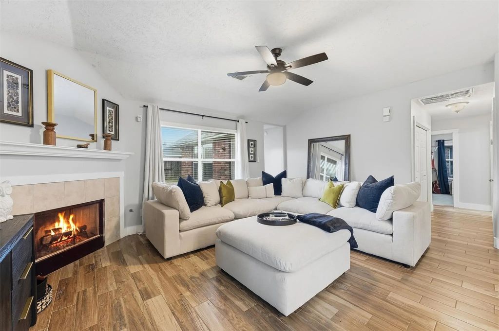 7122 Rose Village Drive, Humble