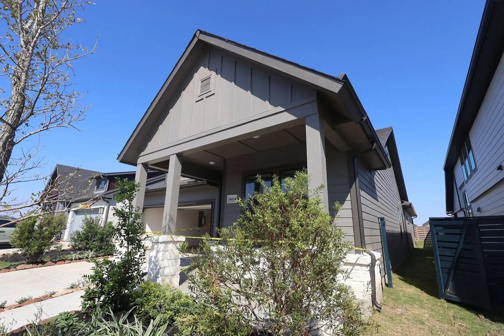 4634 Gemini Street, Richmond