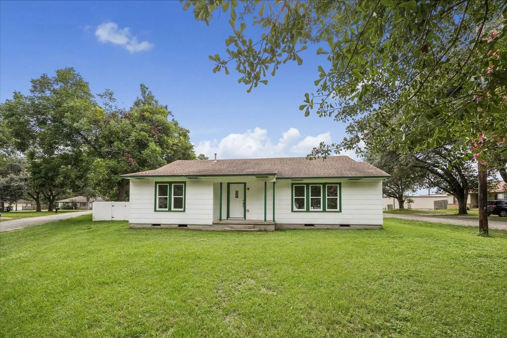 707 Oleander, Sealy