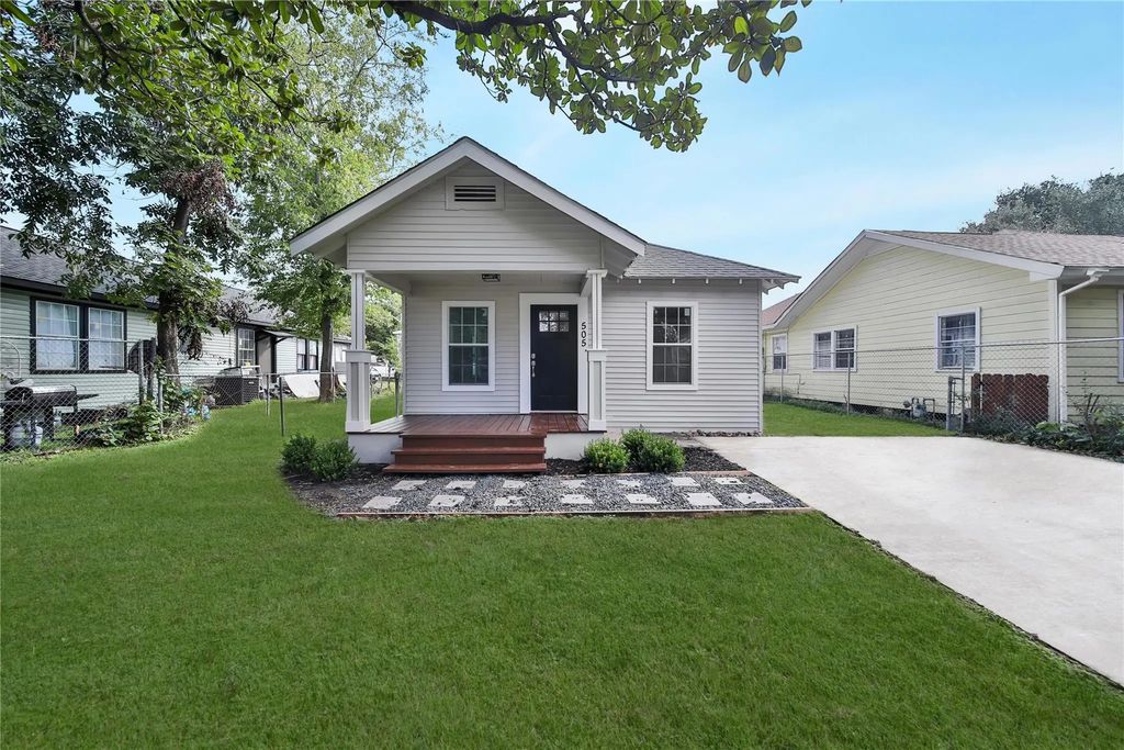 505 Hahlo Street, Houston