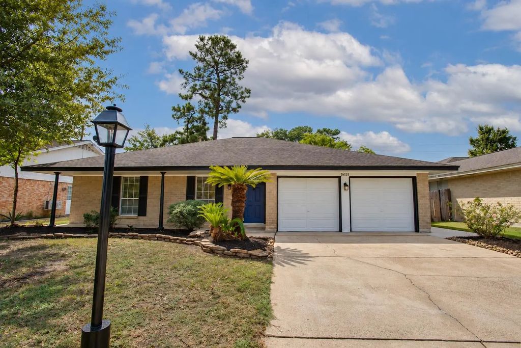 16131 Forest Way Drive, Houston