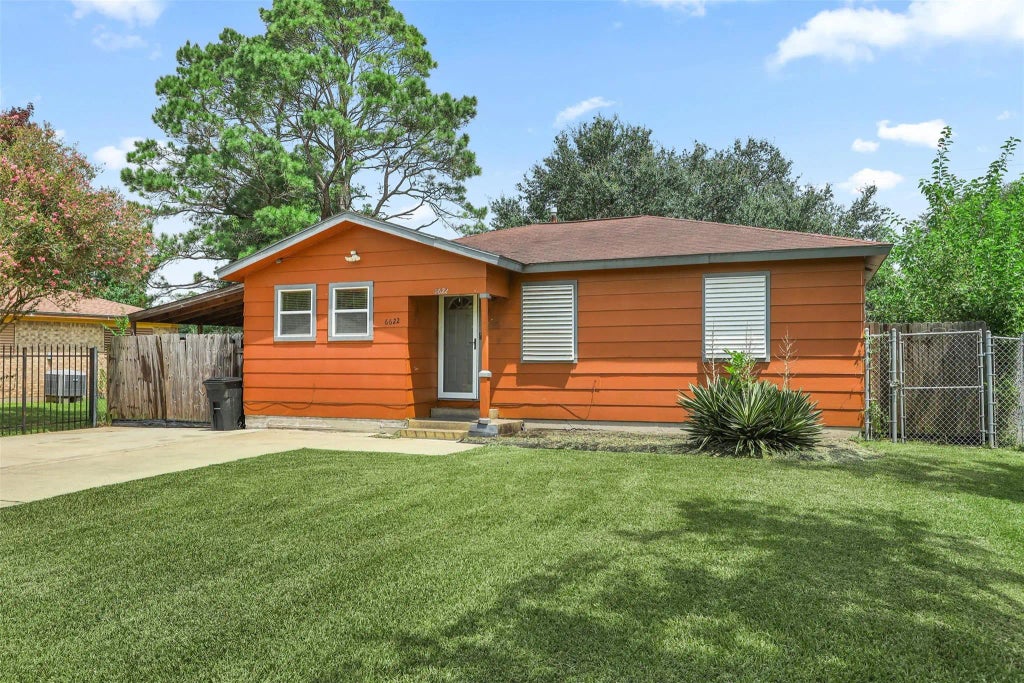 6622 Lincoln Street, Hitchcock