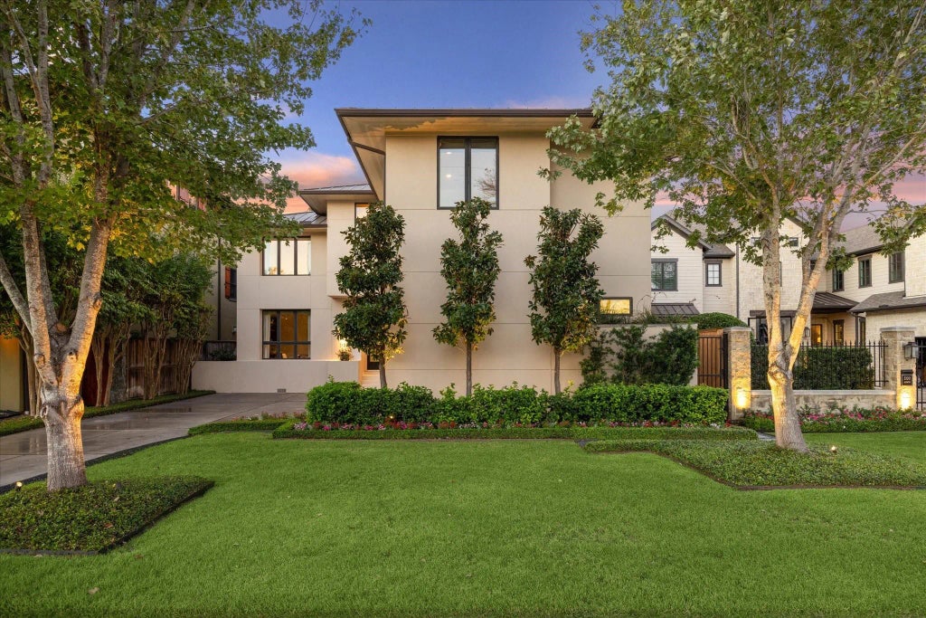 5102 Palmetto Street, Bellaire