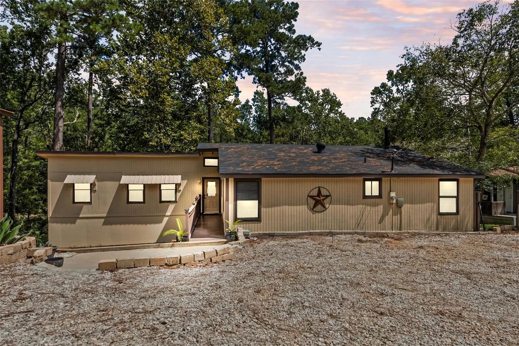 530 Driftwood, Goodrich