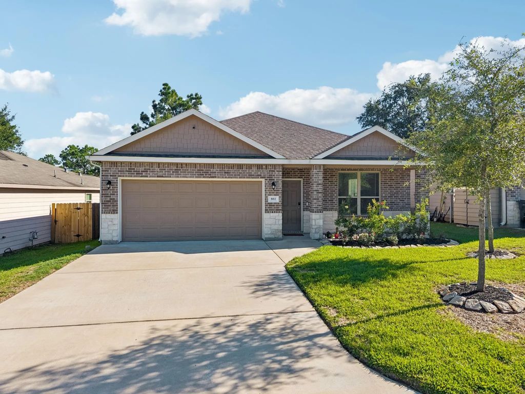 802 Lovebug Lane, Conroe