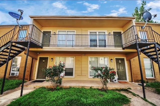 8100 Creekbend Drive 104, Houston