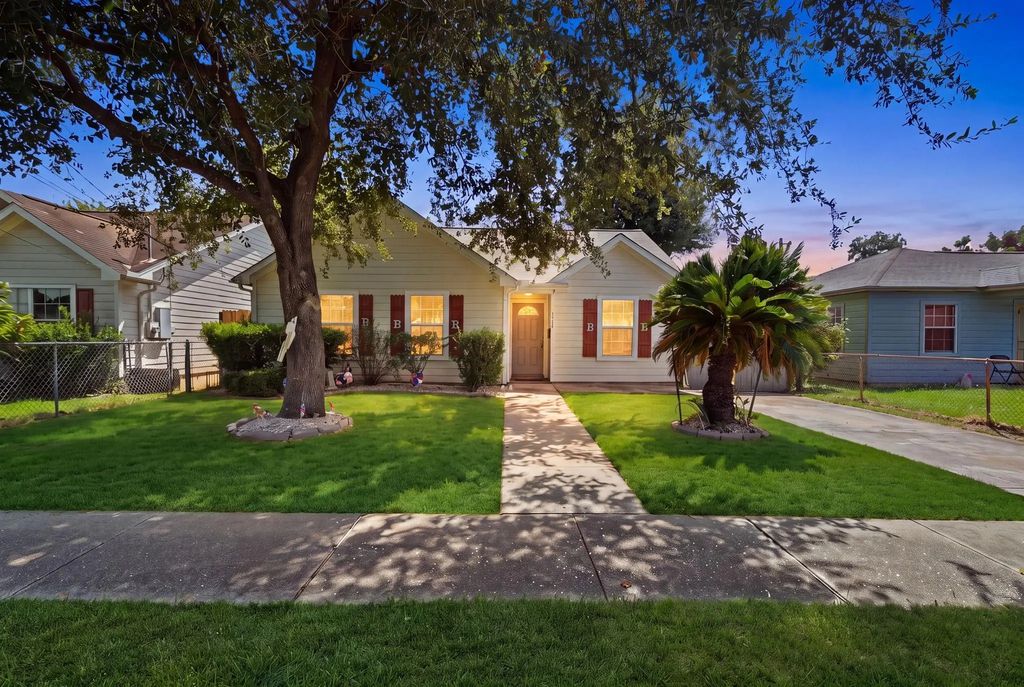 5306 Jewel Street, Houston