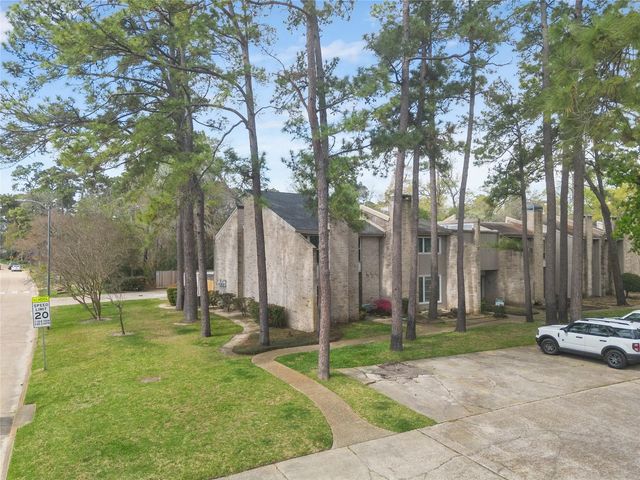 2103 Lake Village Drive, Houston