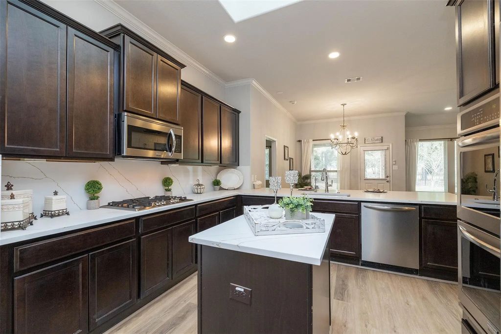 10722 Sir Alex Drive, Tomball