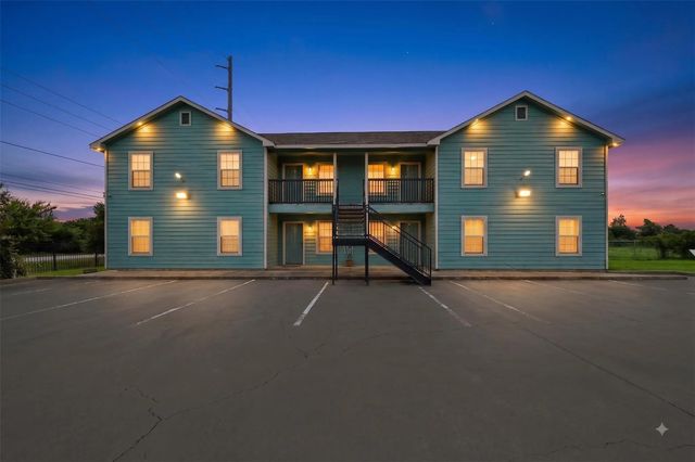 2013 Ellis School Road, Baytown