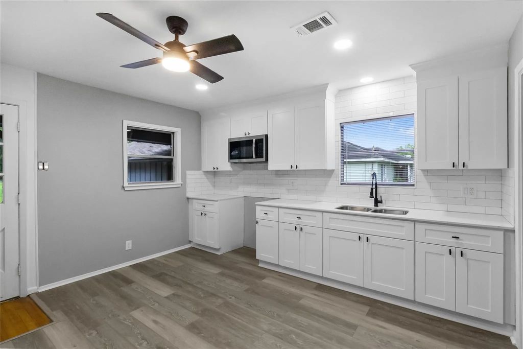 4926 2nd Street, Houston