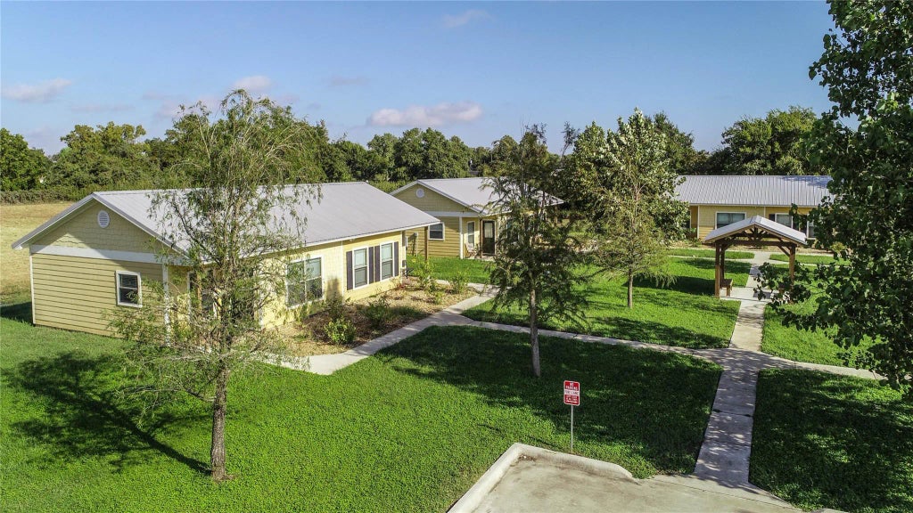 1102 1200 W 16th Street, Cameron