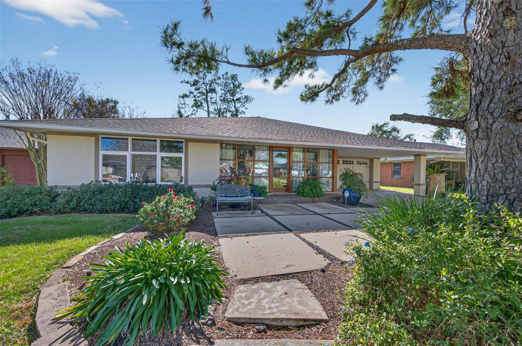 6211 Grovewood Lane, Houston