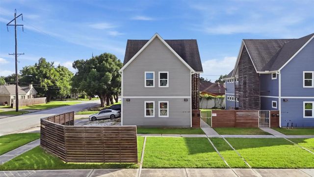 2518 Cleburne Street, Houston