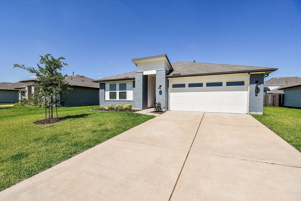 1614 Mountain Echo Drive, Richmond