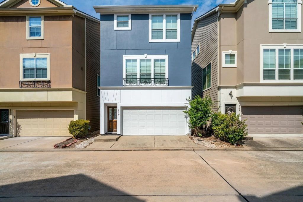 3210 Clearview Circle, Houston