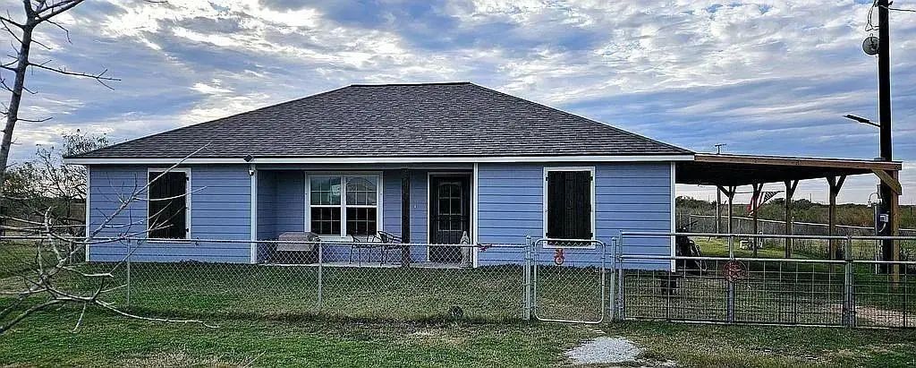 98 Dog Fish Drive, Palacios