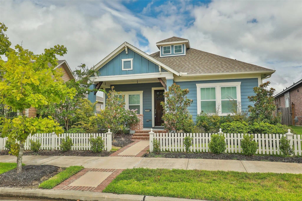 18506 Gunda Heights Drive, Cypress