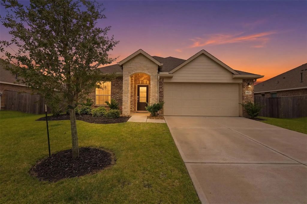 3727 Moss Hill Road, Rosenberg