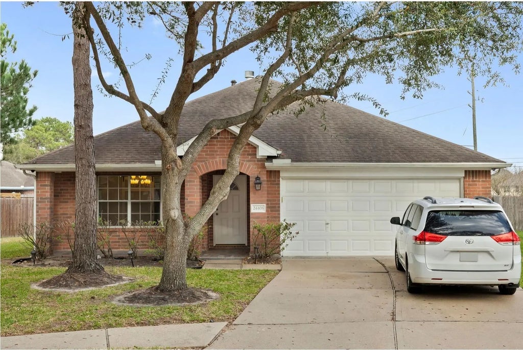 24406 Glenthorpe Court, Katy