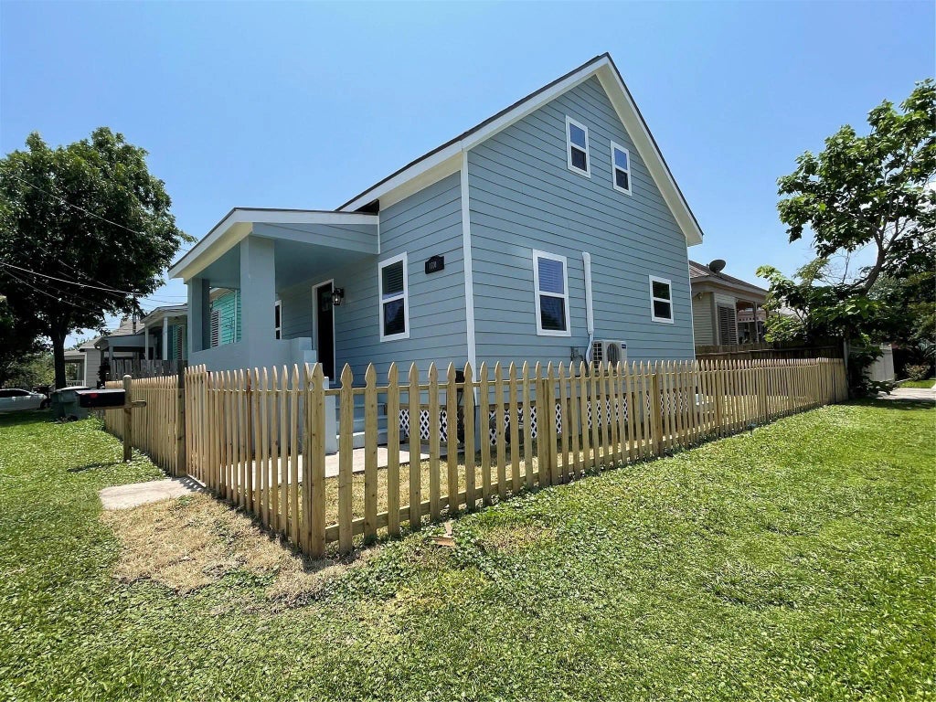 1701 40th Street, Galveston