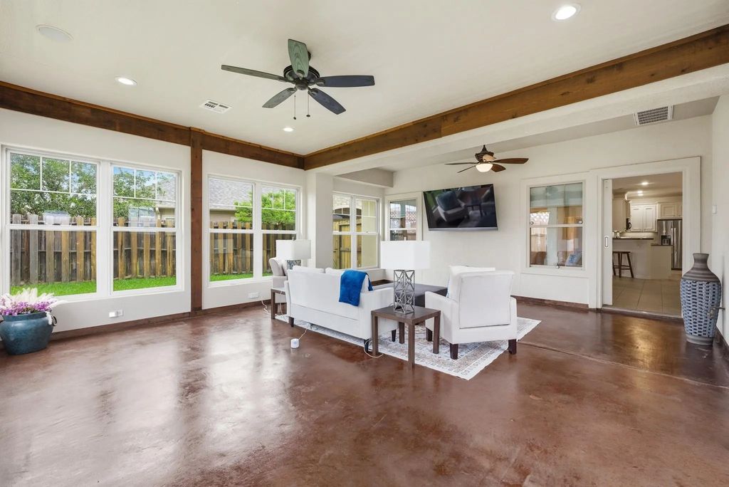 2613 Leila Court, Bryan