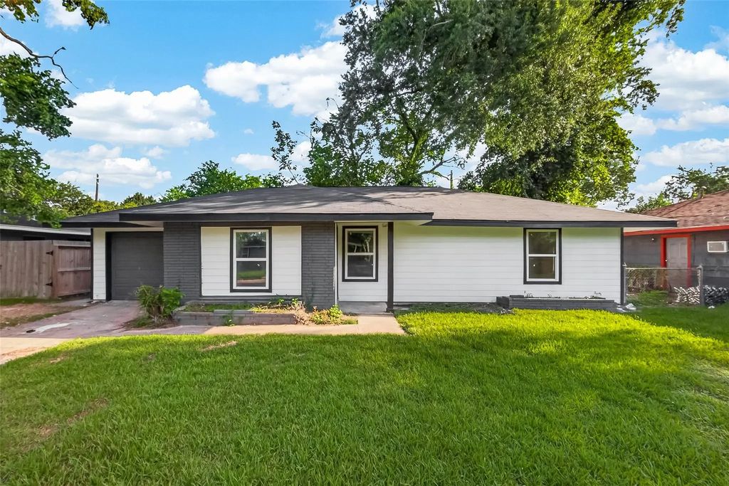 5751 Thrush Drive, Houston