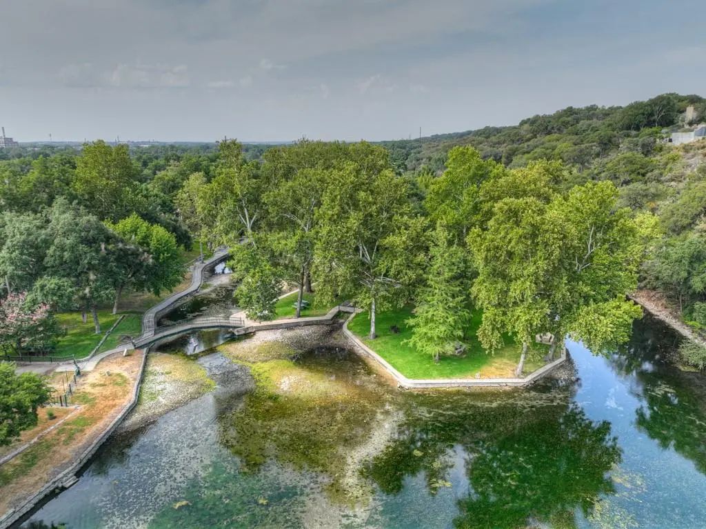 337 Dallas Street, New Braunfels