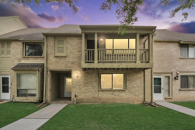 15534 Weldon Drive, Houston