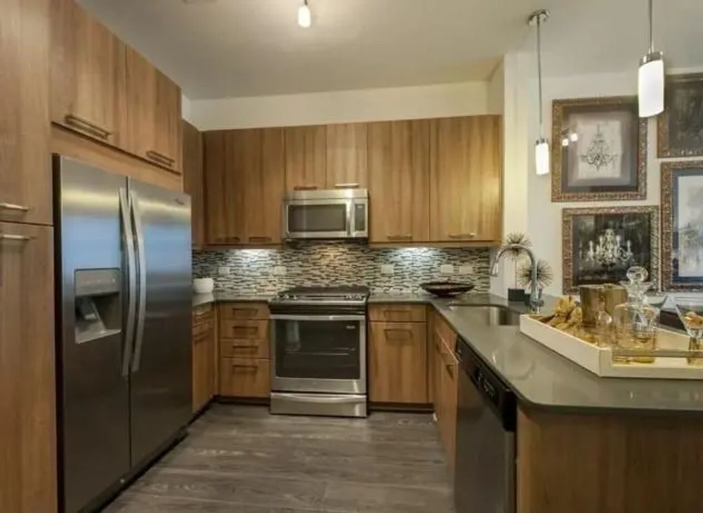 2111 Westheimer Road 1318, Houston