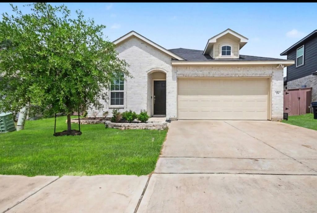 214 Water Grass Trail, Clute