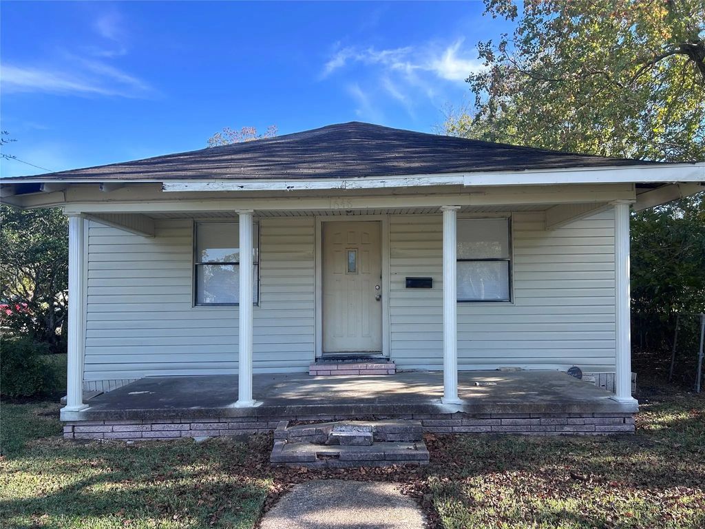 1648 W Rev Dr Ransom Howard Street, Port Arthur