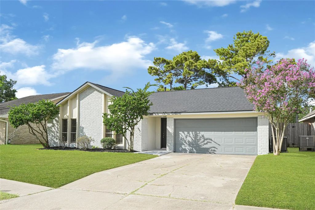 11534 Sagevalley Drive, Houston