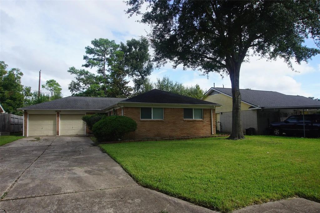 9618 Vogue Lane, Houston