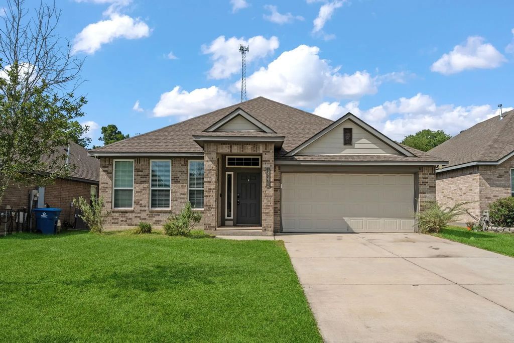 14372 N Summerchase Circle, Willis