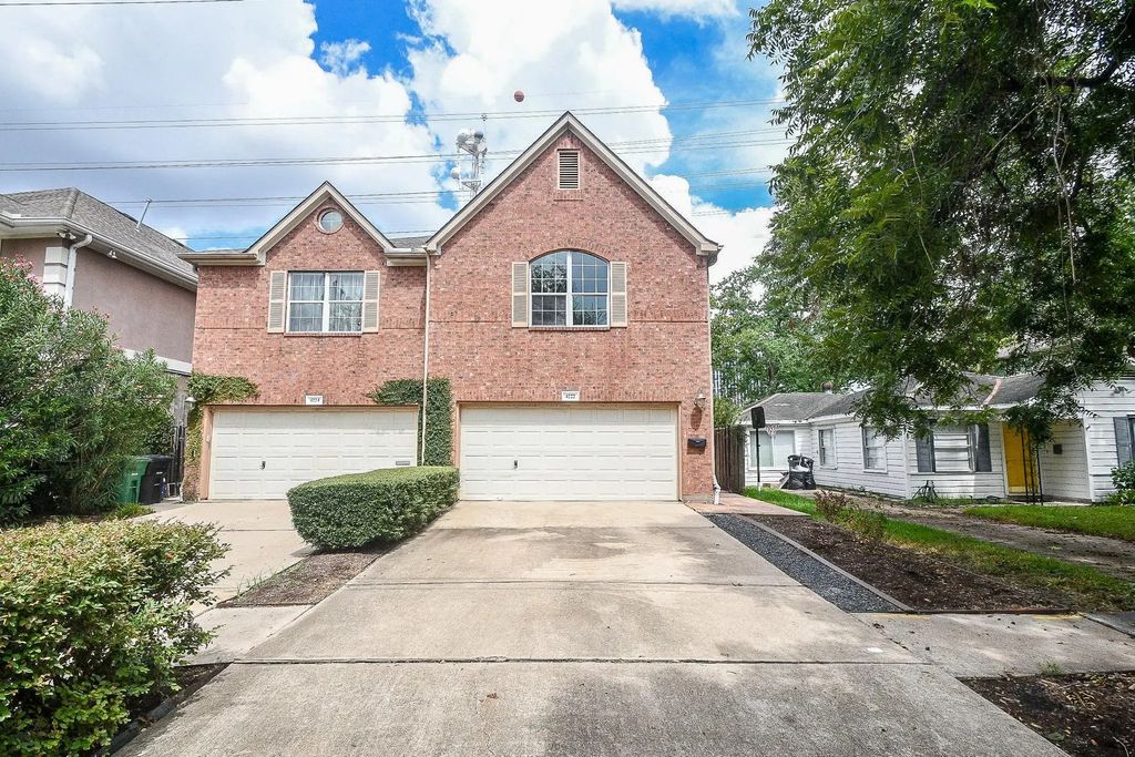 4222 Childress Street, Houston