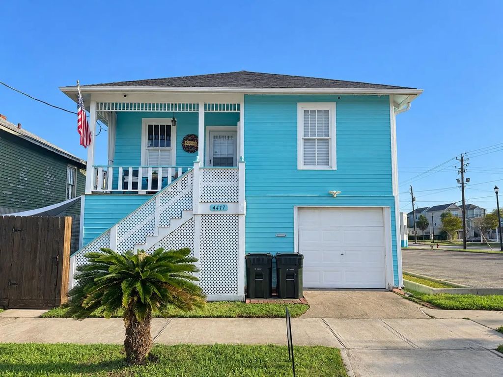 4417 Avenue O 1/2, Galveston