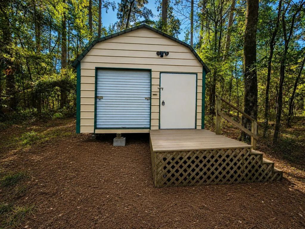 145 Dancing Flame, Livingston
